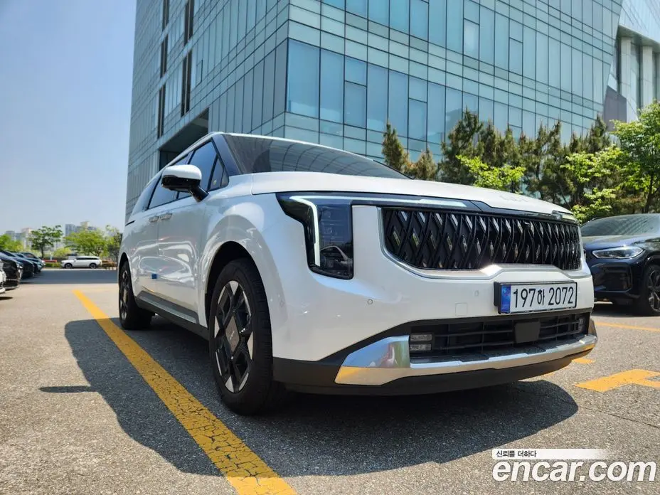 Kia Carnival 2024 1.6 автомат (гидро), фото 1 Kia Carnival 2024 1.6 автомат (гидро), фото 1