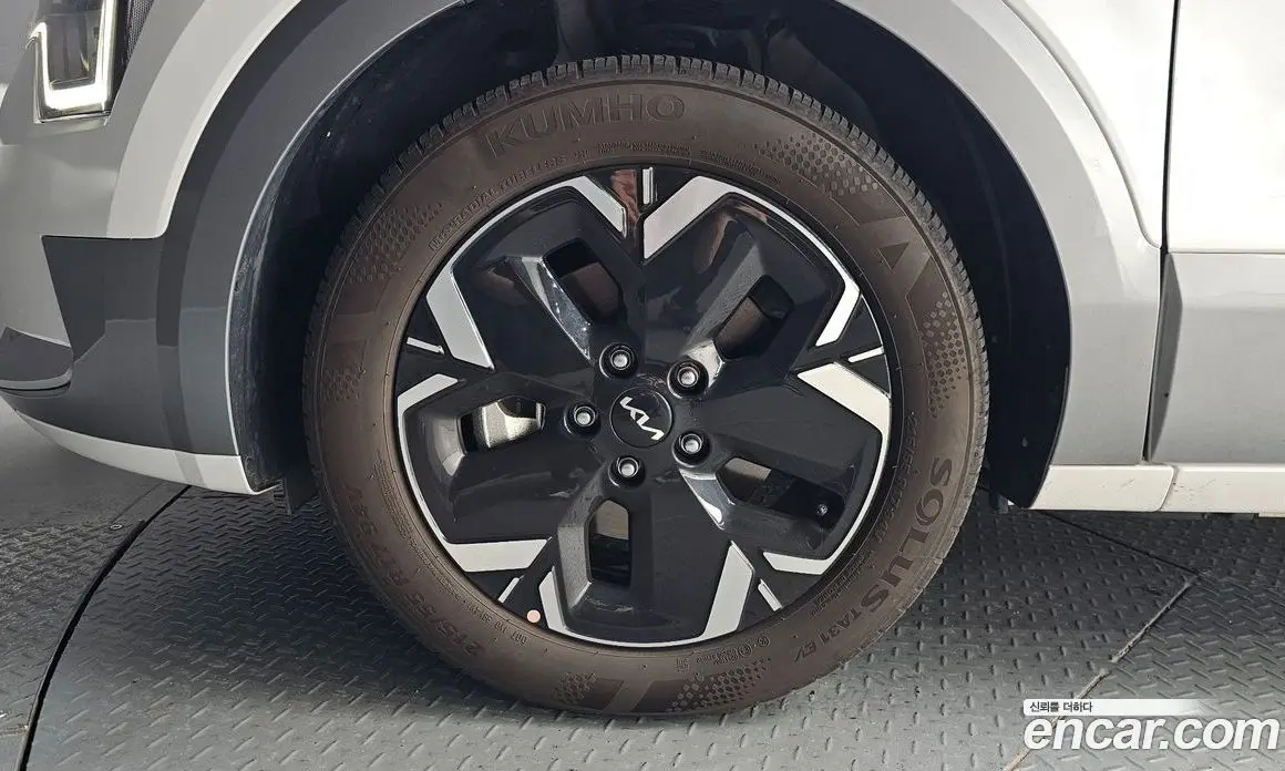 Kia Niro 2025 0.2 автомат (гидро), фото 5 Kia Niro 2025 0.2 автомат (гидро), фото 5