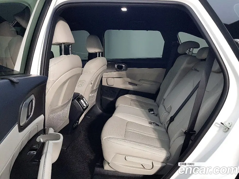 Kia Sorento 2023 1.6 автомат (гидро), фото 12 Kia Sorento 2023 1.6 автомат (гидро), фото 12
