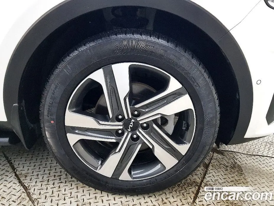 Kia Sorento 2023 1.6 автомат (гидро), фото 5 Kia Sorento 2023 1.6 автомат (гидро), фото 5