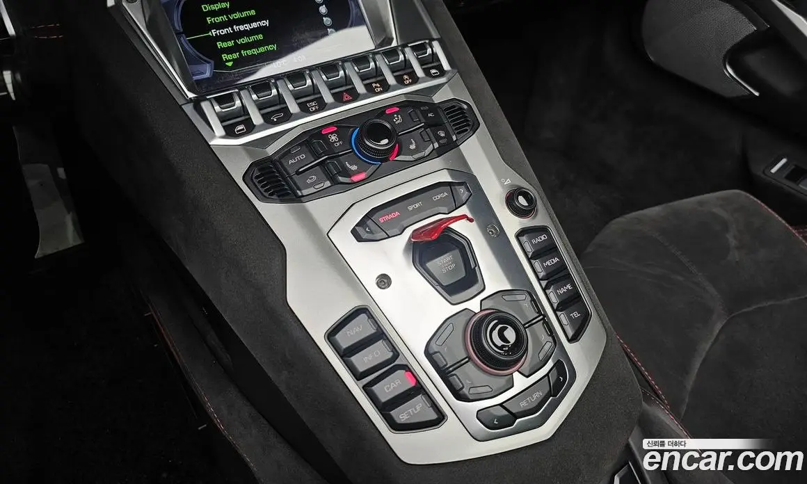 Lamborghini Aventador 2016 6.5 автомат (гидро), фото 15 Lamborghini Aventador 2016 6.5 автомат (гидро), фото 15