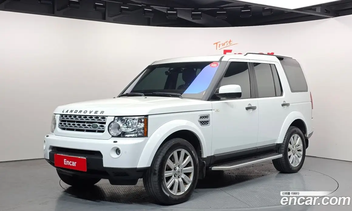Land Rover Discovery 2013 3.0 автомат (гидро), фото 1 Land Rover Discovery 2013 3.0 автомат (гидро), фото 1