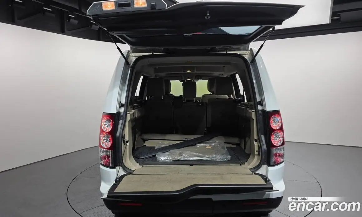 Land Rover Discovery 2013 3.0 автомат (гидро), фото 20 Land Rover Discovery 2013 3.0 автомат (гидро), фото 20
