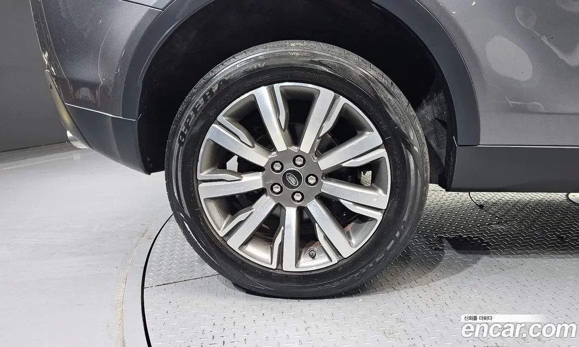 Land Rover Discovery Sport 2017 2.0 автомат (гидро), фото 5 Land Rover Discovery Sport 2017 2.0 автомат (гидро), фото 5