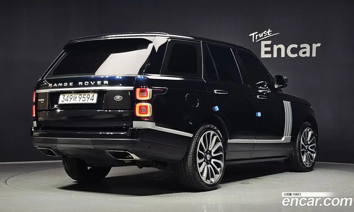 Land Rover Range Rover 2016 5.0 автомат (гидро), фото 2 Land Rover Range Rover 2016 5.0 автомат (гидро), фото 2