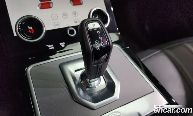 Land Rover Range Rover Evoque 2019 2.0 автомат (гидро), миниатюра 9 Land Rover Range Rover Evoque 2019 2.0 автомат (гидро), миниатюра 9