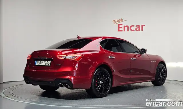 Maserati Ghibli 2018 3.0 автомат (гидро), миниатюра 2