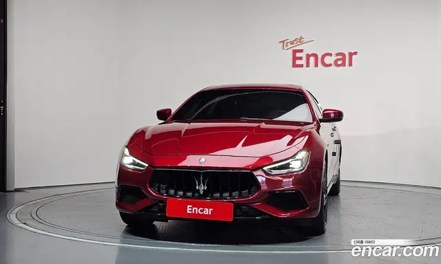 Maserati Ghibli 2018 3.0 автомат (гидро), миниатюра 3