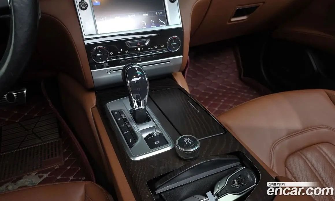 Maserati Quattroporte 2016 3.0 автомат (гидро), фото 9