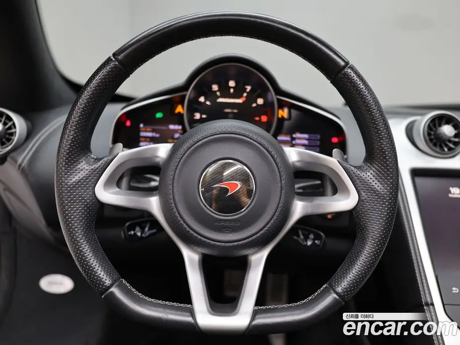 McLaren 650S 2015 3.8 автомат (гидро), фото 13