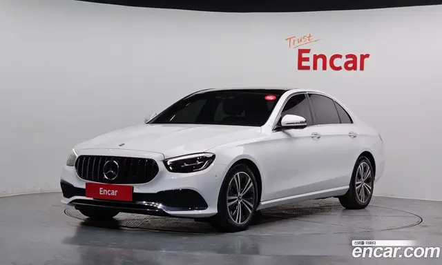 Mercedes-Benz E-Class, 2022, 70 403 км