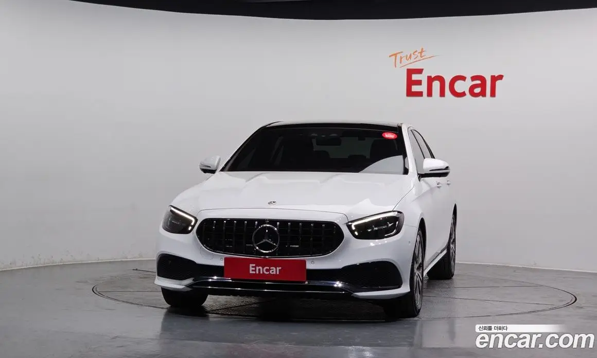 Mercedes-Benz E-Class 2022 2.0 автомат (гидро), фото 3