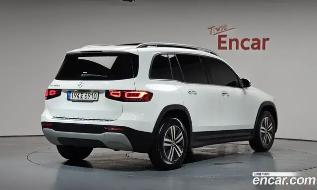 Mercedes-Benz GLB-Class 2021 1.9 автомат (гидро), миниатюра 2