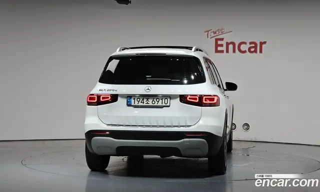 Mercedes-Benz GLB-Class 2021 1.9 автомат (гидро), миниатюра 4