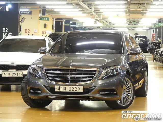 Mercedes-Benz S-Class 2016 4.7 автомат (гидро), миниатюра 3 Mercedes-Benz S-Class 2016 4.7 автомат (гидро), миниатюра 3