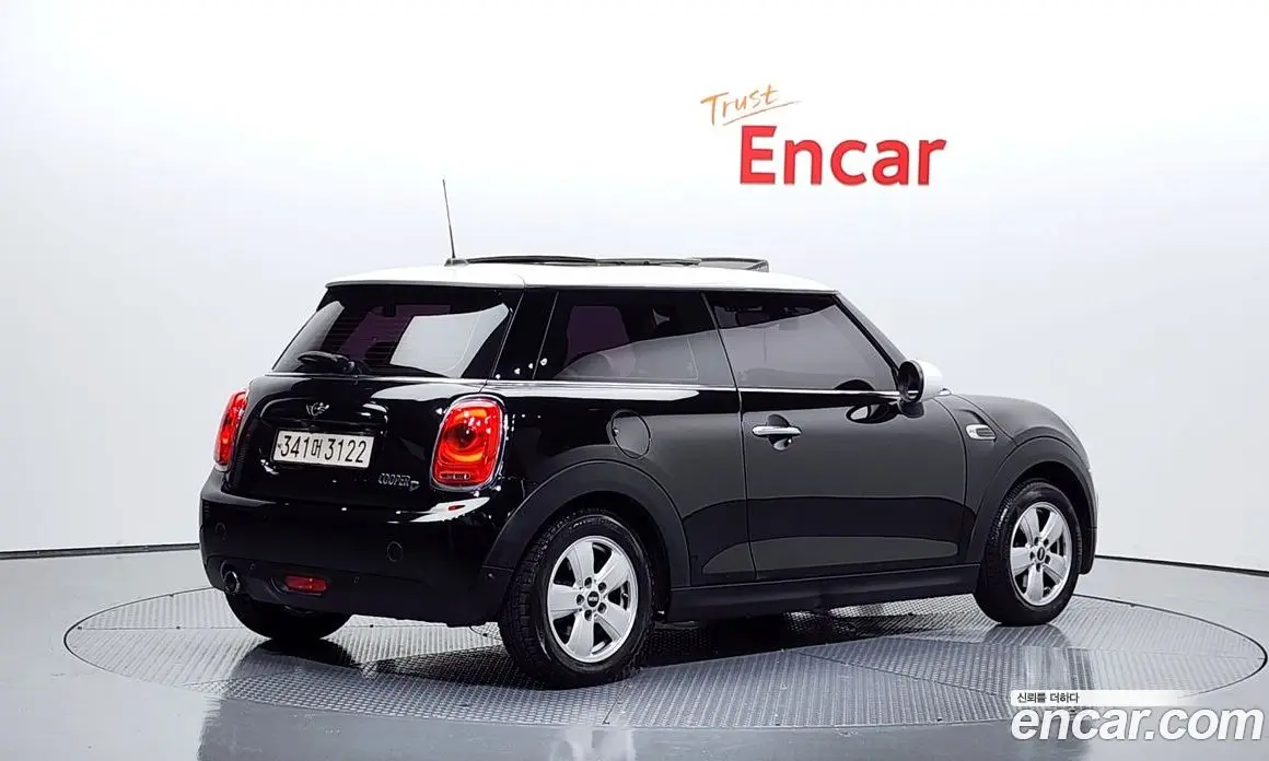 Mini Cooper 2017 1.5 автомат (гидро), фото 2 Mini Cooper 2017 1.5 автомат (гидро), фото 2