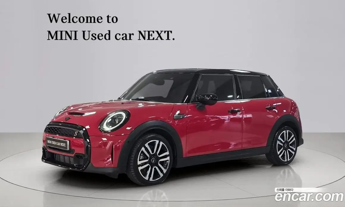Mini Cooper 2024 2.0 автомат (гидро), фото 1 Mini Cooper 2024 2.0 автомат (гидро), фото 1