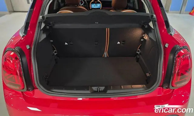 Mini Cooper 2024 2.0 автомат (гидро), миниатюра 11 Mini Cooper 2024 2.0 автомат (гидро), миниатюра 11