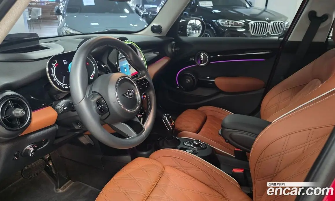 Mini Cooper 2024 2.0 автомат (гидро), фото 15 Mini Cooper 2024 2.0 автомат (гидро), фото 15
