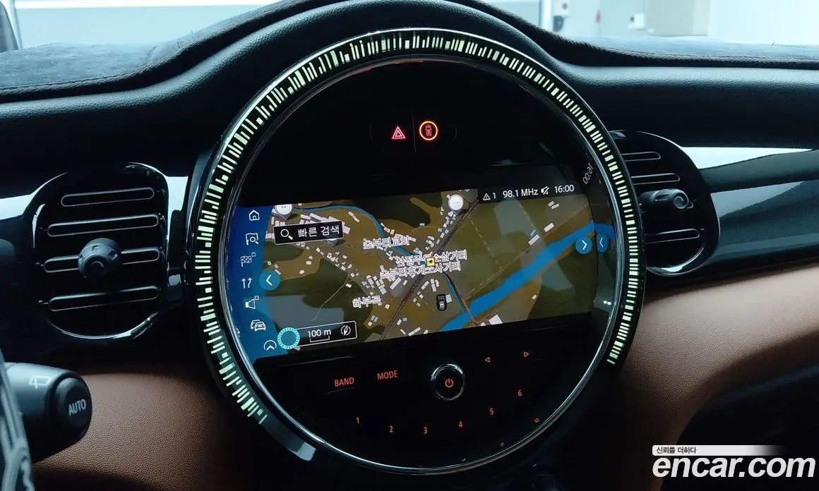 Mini Cooper 2024 2.0 автомат (гидро), фото 13