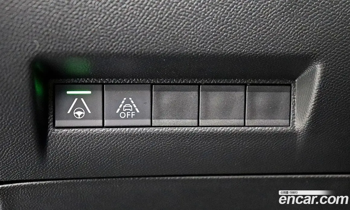 Peugeot 2008 2022 0.1 автомат (гидро), фото 16 Peugeot 2008 2022 0.1 автомат (гидро), фото 16