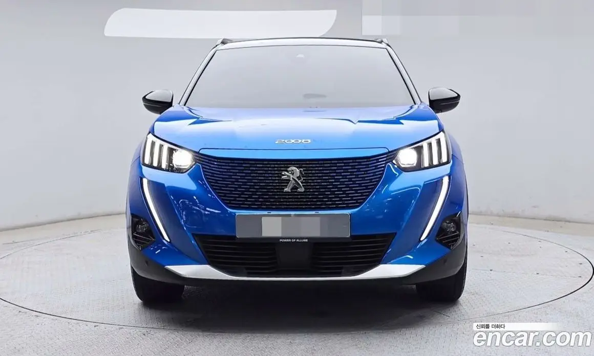 Peugeot 2008 2022 0.1 автомат (гидро), фото 3 Peugeot 2008 2022 0.1 автомат (гидро), фото 3