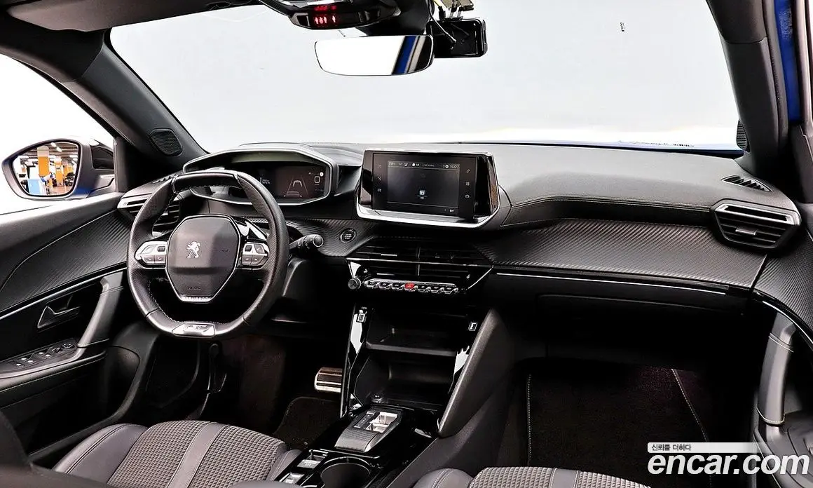 Peugeot 2008 2022 0.1 автомат (гидро), фото 7 Peugeot 2008 2022 0.1 автомат (гидро), фото 7
