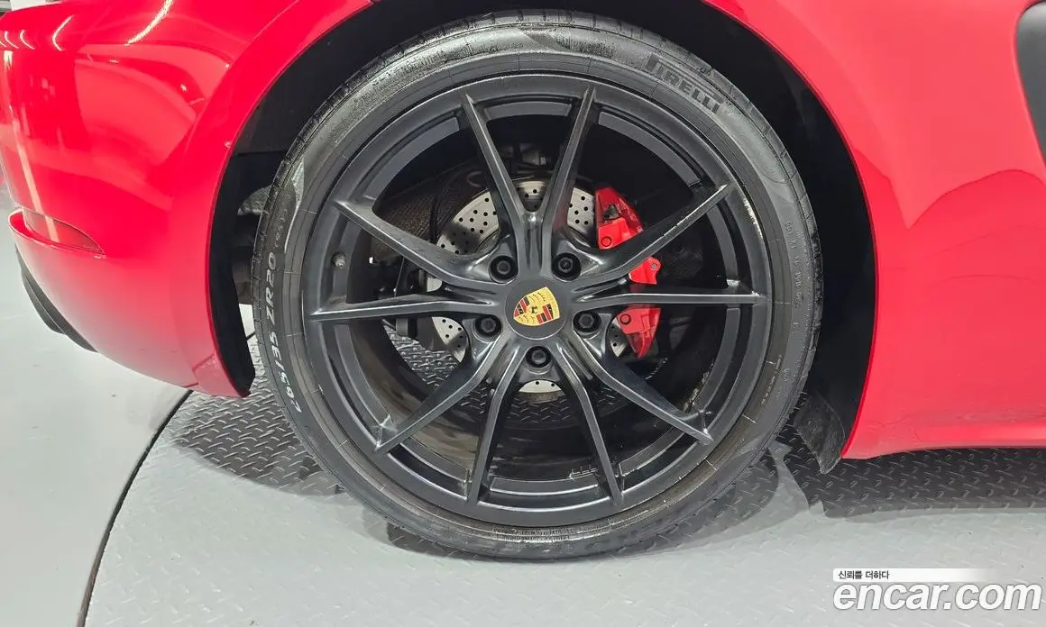 Porsche 718 2018 2.5 автомат (гидро), фото 5 Porsche 718 2018 2.5 автомат (гидро), фото 5