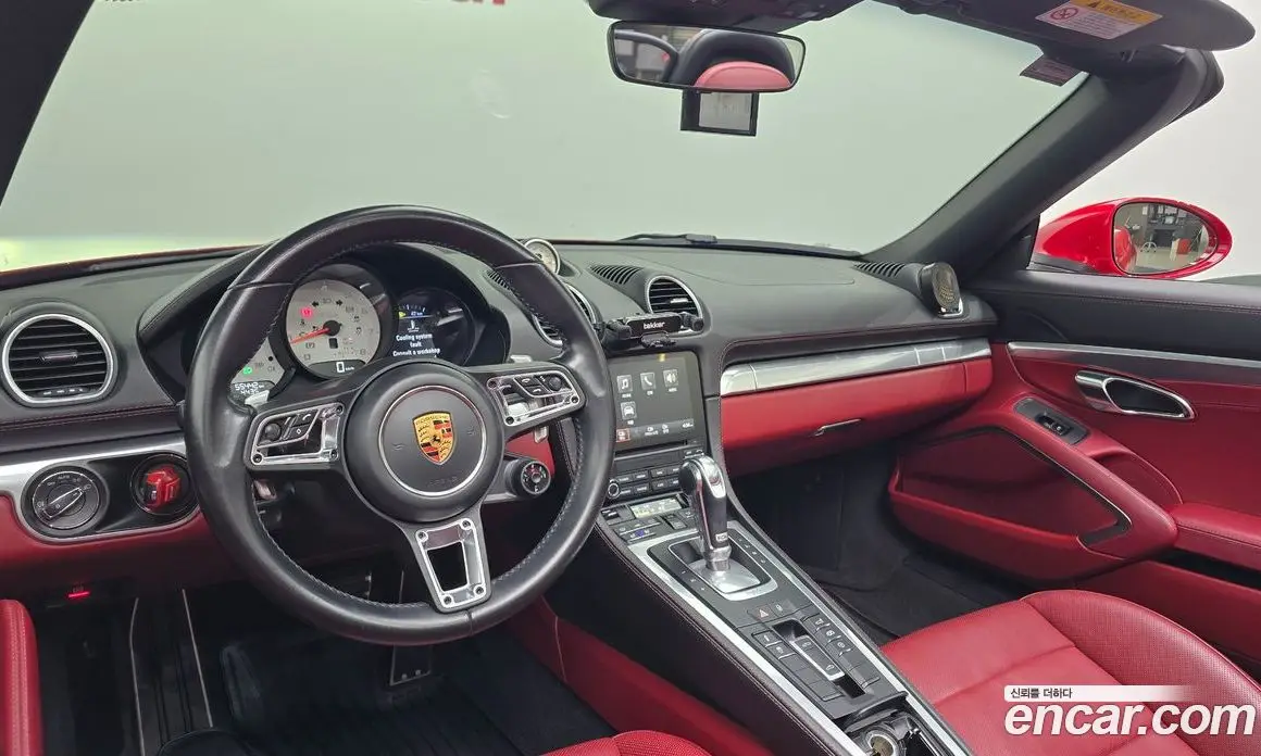 Porsche 718 2018 2.5 автомат (гидро), фото 7 Porsche 718 2018 2.5 автомат (гидро), фото 7