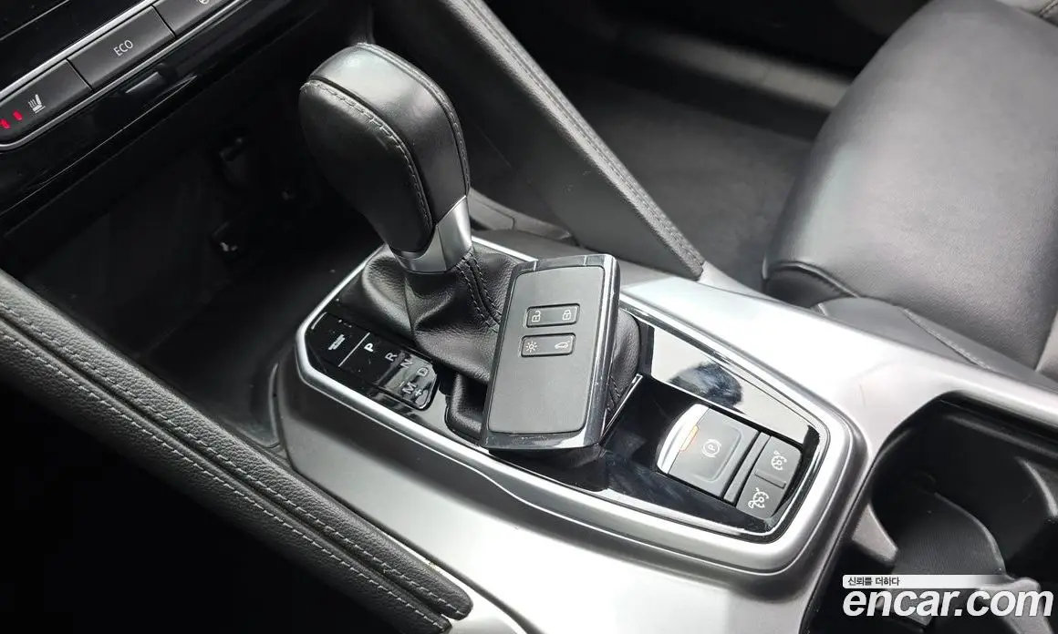 Renault (Samsung) QM6 2022 2.0 автомат (гидро), фото 9 Renault (Samsung) QM6 2022 2.0 автомат (гидро), фото 9