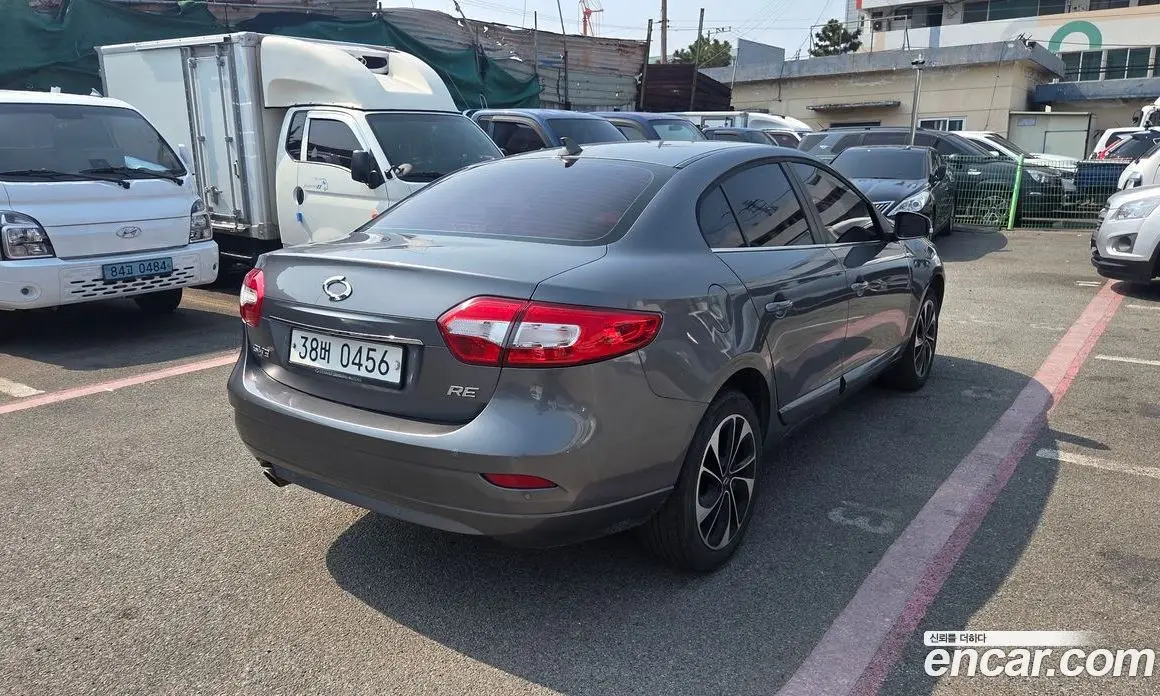 Renault (Samsung) SM3 2016 1.6 автомат (гидро), фото 4 Renault (Samsung) SM3 2016 1.6 автомат (гидро), фото 4