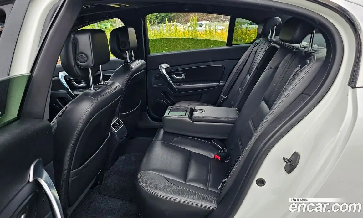 Renault (Samsung) SM5 2013 2.0 автомат (гидро), фото 12 Renault (Samsung) SM5 2013 2.0 автомат (гидро), фото 12