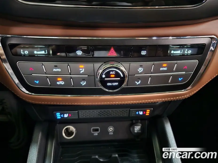 SsangYong Rexton 2019 2.2 автомат (гидро), фото 18