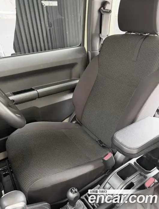 Suzuki Jimny 2021 0.7 автомат (гидро), фото 10