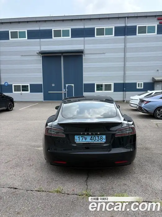 Tesla Model S 2017 автомат (гидро), фото 8 Tesla Model S 2017 автомат (гидро), фото 8