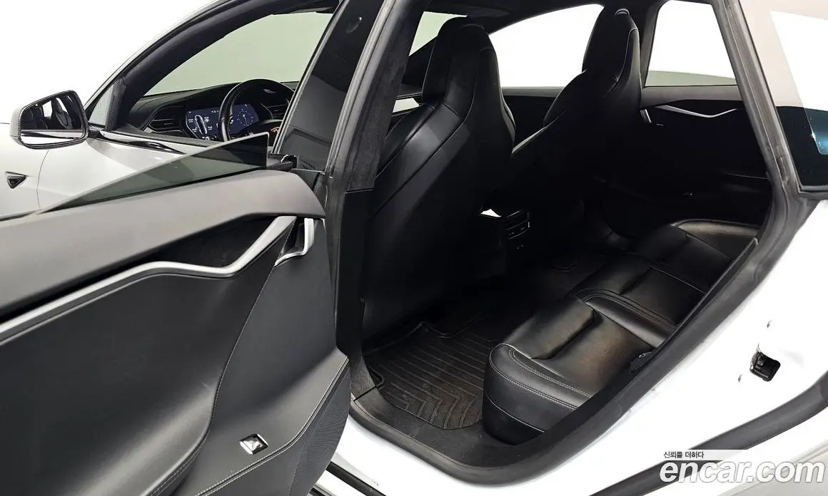 Tesla Model S 2019 0.3 автомат (гидро), фото 12 Tesla Model S 2019 0.3 автомат (гидро), фото 12