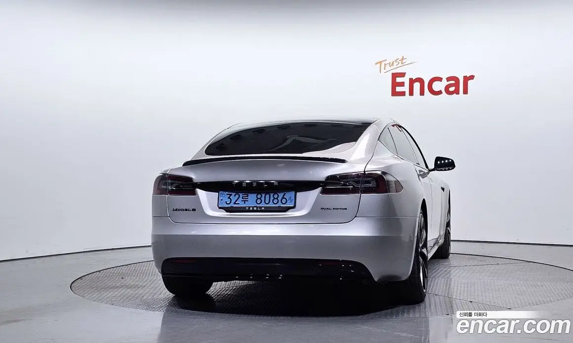 Tesla Model S 2019 0.3 автомат (гидро), фото 4 Tesla Model S 2019 0.3 автомат (гидро), фото 4