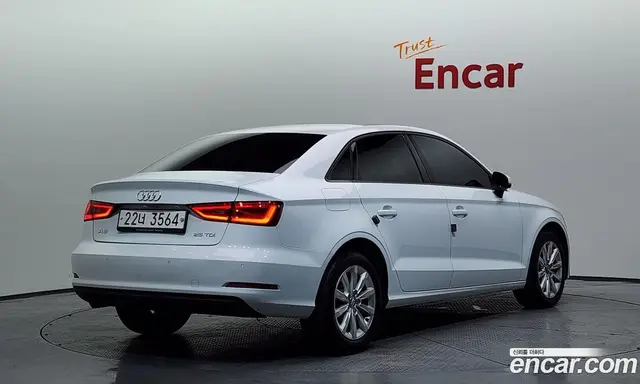 Audi A3 2015 1.6 автомат (гидро), миниатюра 2