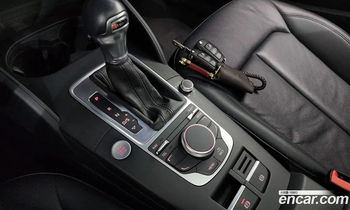 Audi A3 2015 1.6 автомат (гидро), фото 9