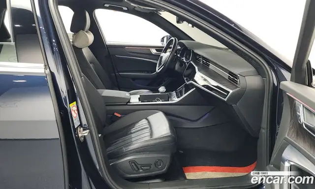 Audi A6 2020 2.0 автомат (гидро), миниатюра 11