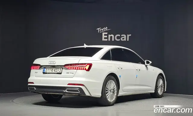 Audi A6 2021 2.0 автомат (гидро), миниатюра 2