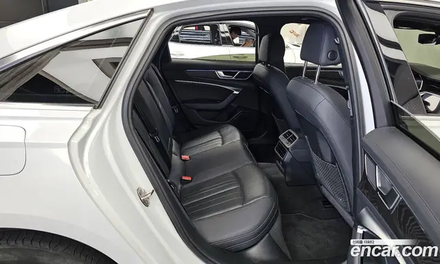 Audi A6 2021 2.0 автомат (гидро), миниатюра 12