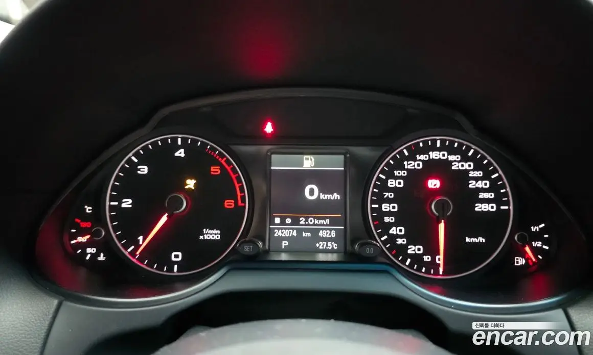 Audi Q5 2015 2.0 автомат (гидро), фото 8 Audi Q5 2015 2.0 автомат (гидро), фото 8