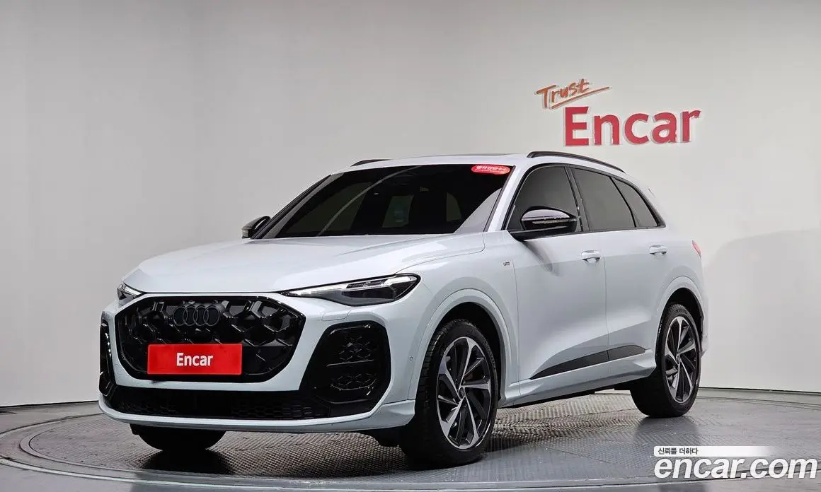 Audi Q5 2025 2.0 автомат (гидро), фото 1 Audi Q5 2025 2.0 автомат (гидро), фото 1