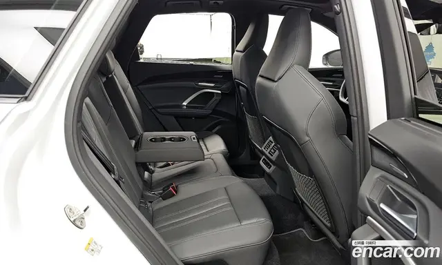 Audi Q5 2025 2.0 автомат (гидро), миниатюра 12
