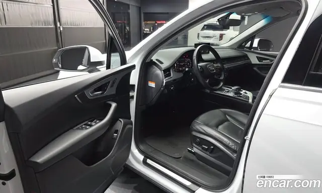 Audi Q7 2019 2.0 автомат (гидро), миниатюра 10