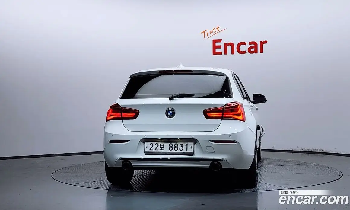 BMW 1 серия 2017 2.0 автомат (гидро), фото 4