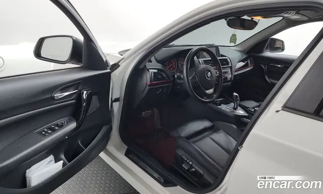 BMW 1 серия 2017 2.0 автомат (гидро), миниатюра 10