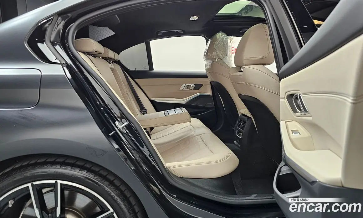 BMW 3 серия 2025 3.0 автомат (гидро), фото 12 BMW 3 серия 2025 3.0 автомат (гидро), фото 12