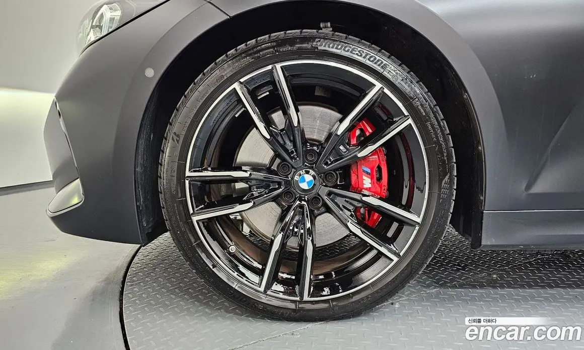 BMW 3 серия 2025 3.0 автомат (гидро), фото 5 BMW 3 серия 2025 3.0 автомат (гидро), фото 5